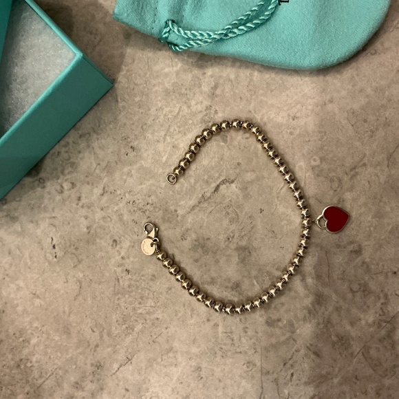 Tiffany - Picture 2 of 2